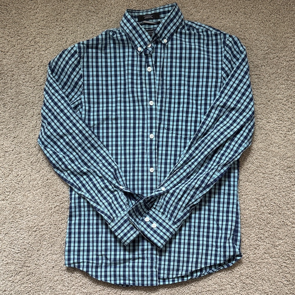 Nordstrom Men's Navy and Light Blue Plaid Trim Fit Shirt